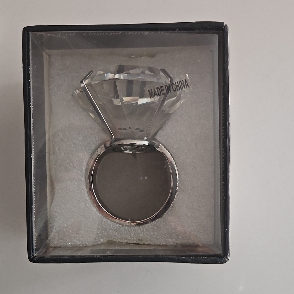 Oversized Diamond Napkin Ring